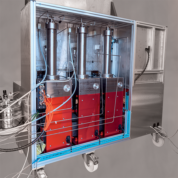 TRIAX200_07 TRIAX200_07