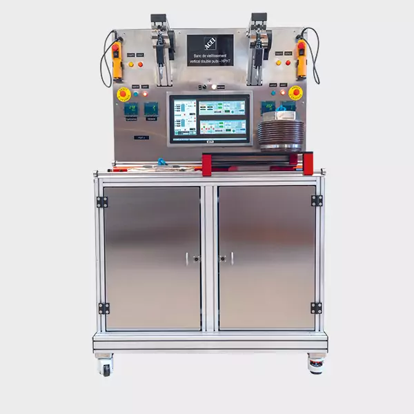 Banc de Vieillissement Double Puits 1380 bar IRIAN MECATRONICS Banc de vieillissement HPHT double puits avec écran de contrôle tactile et système d'ouverture assistée.