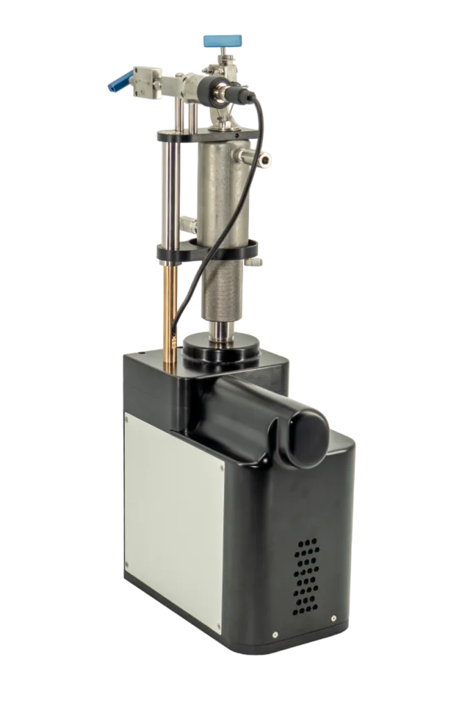 Compact high-pressure volumetric pump on its motor base