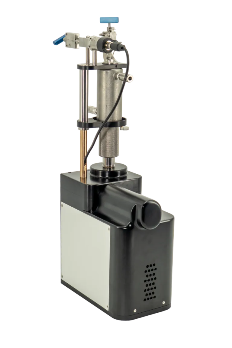 Compact high-pressure volumetric pump on its motor base