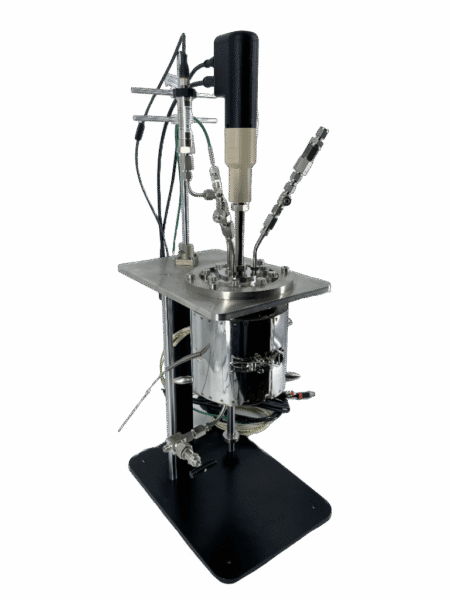 HPHT reactor in Inconel 625 for corrosion testing, on its laboratory stand.