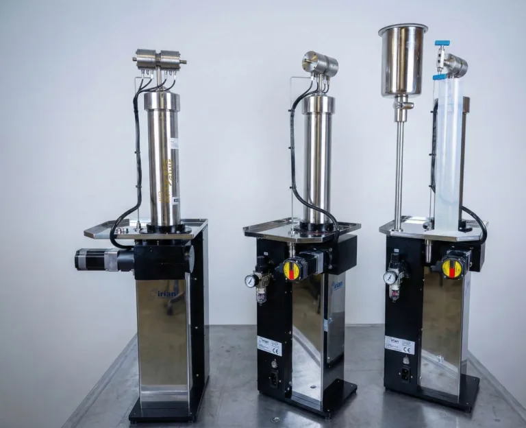 Pompe haute pression 300 mL après rétrofit complet dans l'atelier IRIAN Mecatronics